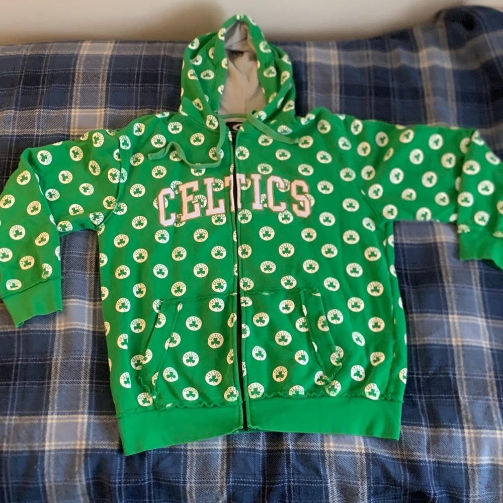 Green Celtics Hoodie - Picture 10 of 12